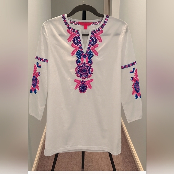 Lilly Pulitzer Coretta Embroidered Tunic Top – Size Small (MSRP $148) - Picture 6 of 6